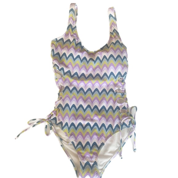 Sandflower One Piece Geometric Swimsuit Size M 8-10 - Picture 1 of 7